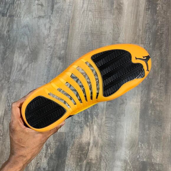 Jordan Men\'s Black and Yellow Trainers main image 8